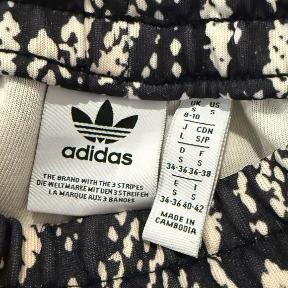 Adidas Python Trackpants - Picture 4 of 5